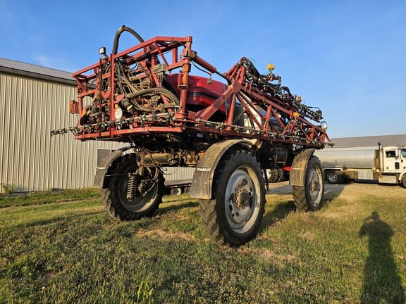 Image of Case IH Patriot 4440 equipment image 3