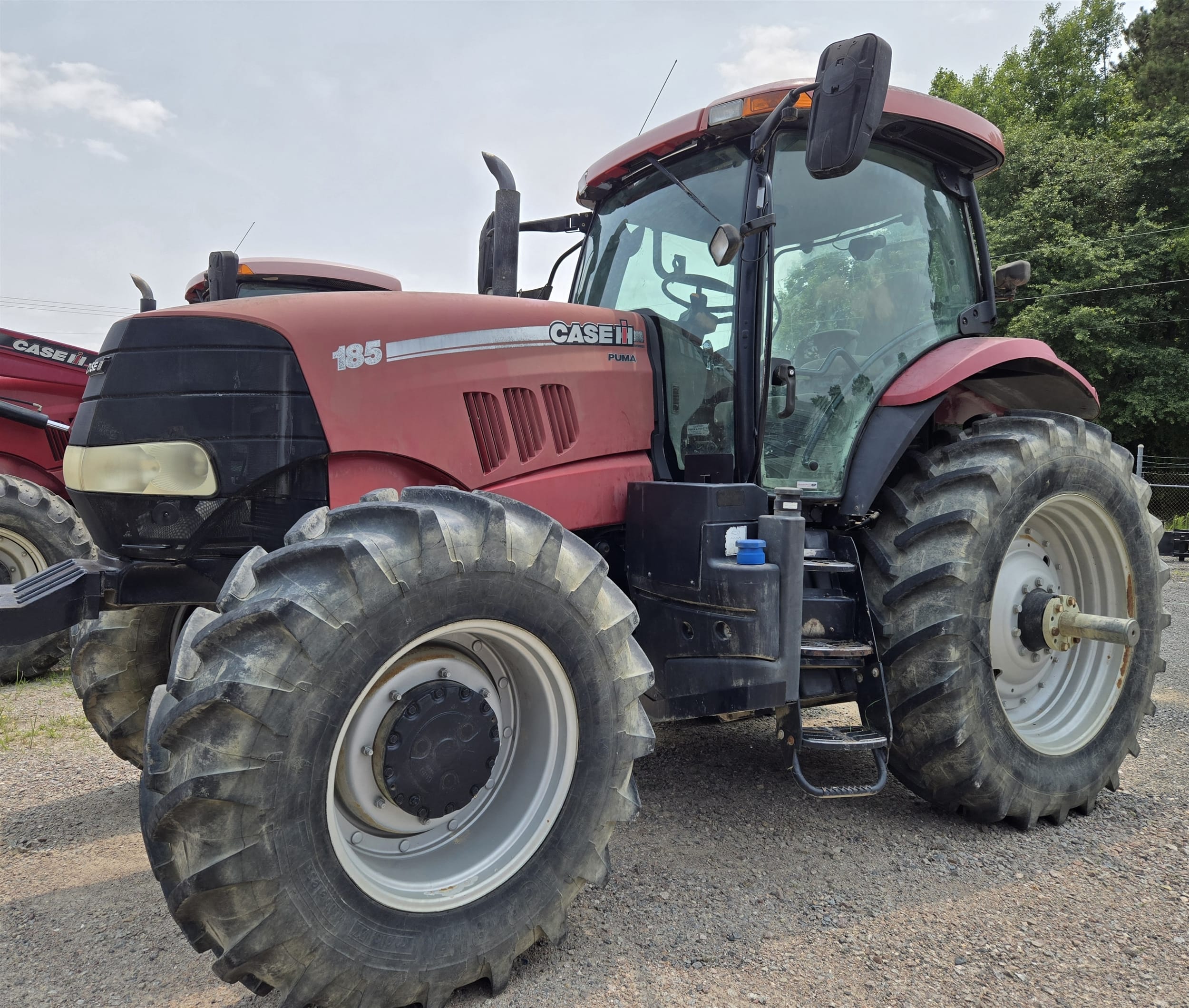 2016 Case IH Puma 185 Equipment Image0