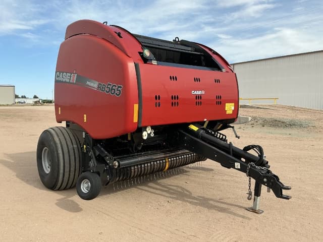 Image of Case IH RB565 equipment image 2