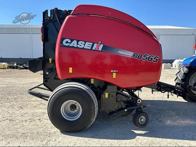 Image of Case IH RB565 equipment image 1