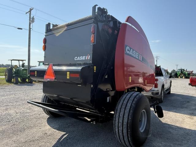 Image of Case IH RB565 equipment image 3