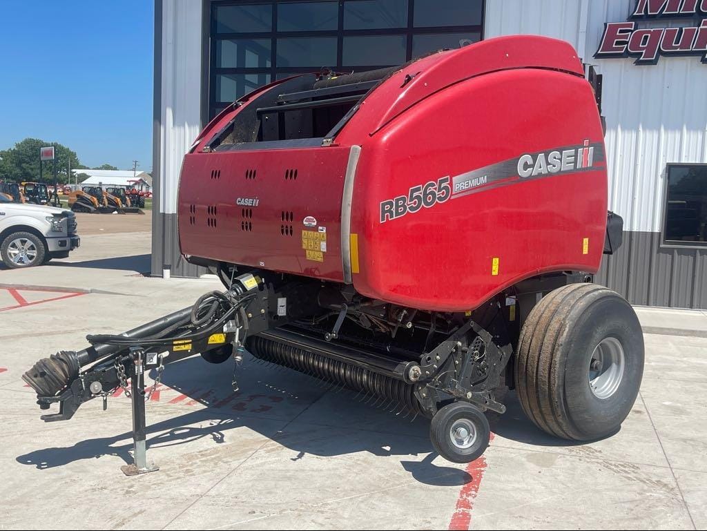 Main image Case IH RB565 Premium