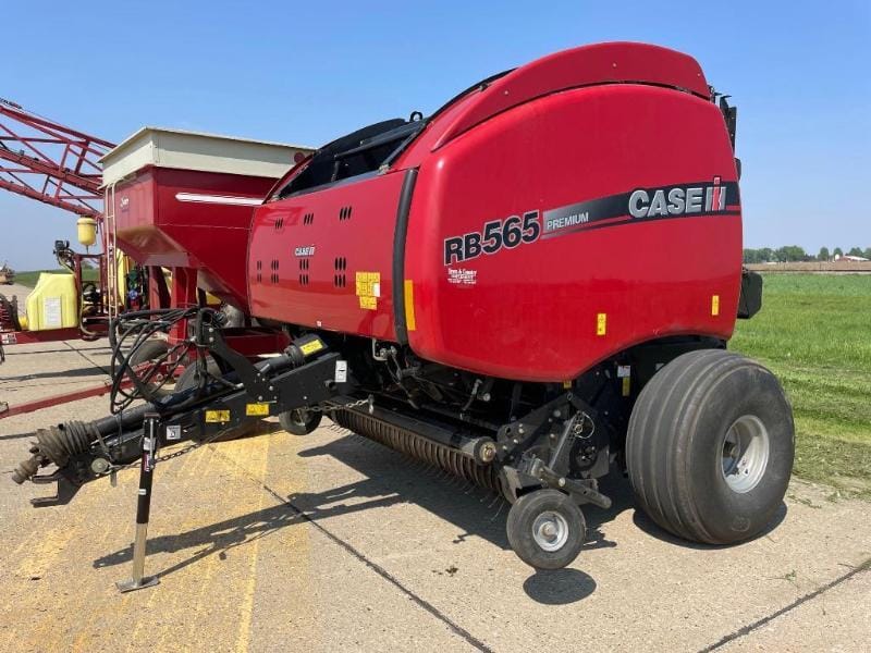 Main image Case IH RB565 Premium