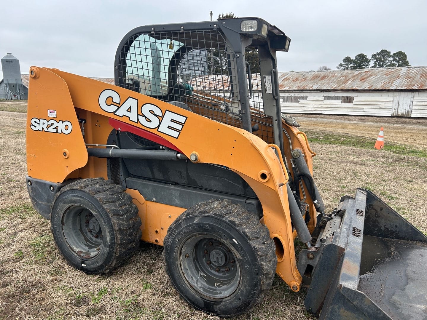 2016 Case SR210 Equipment Image0