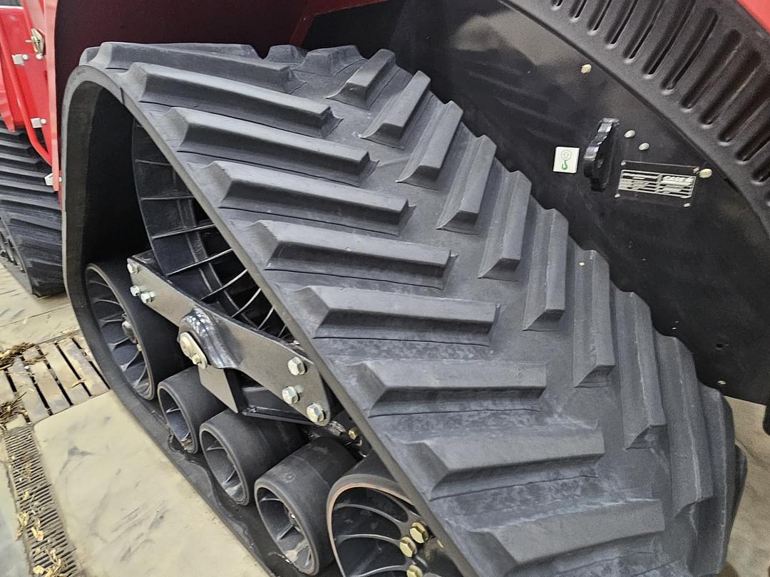 Image of Case IH Steiger 620 Quadtrac Image 1