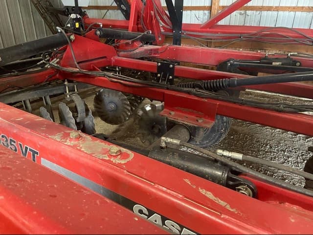 Image of Case IH 335VT equipment image 3