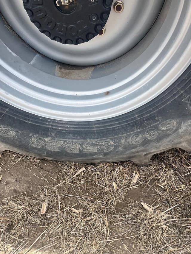 Image of Case IH WD2104 equipment image 3