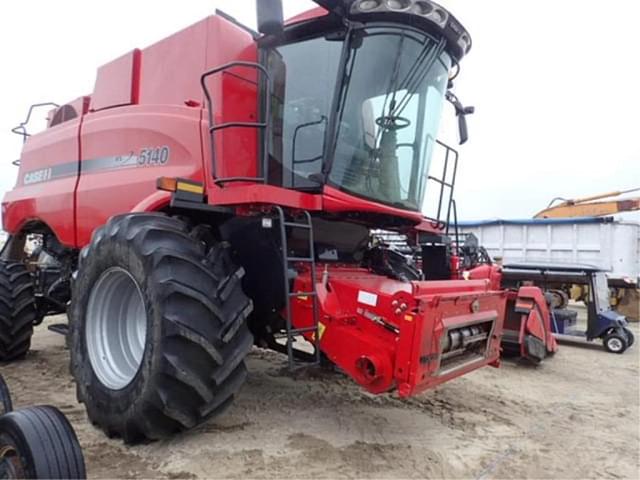 Image of Case IH 5140 equipment image 3