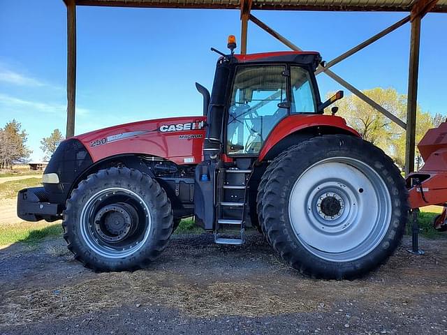 Image of Case IH Magnum 250 equipment image 3