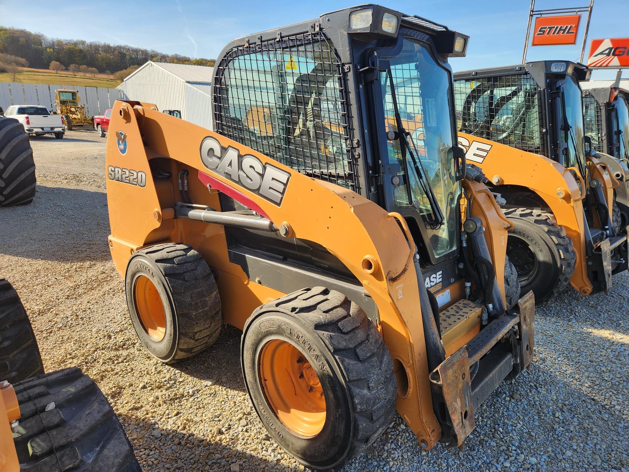 2016 Case SR220 Equipment Image0