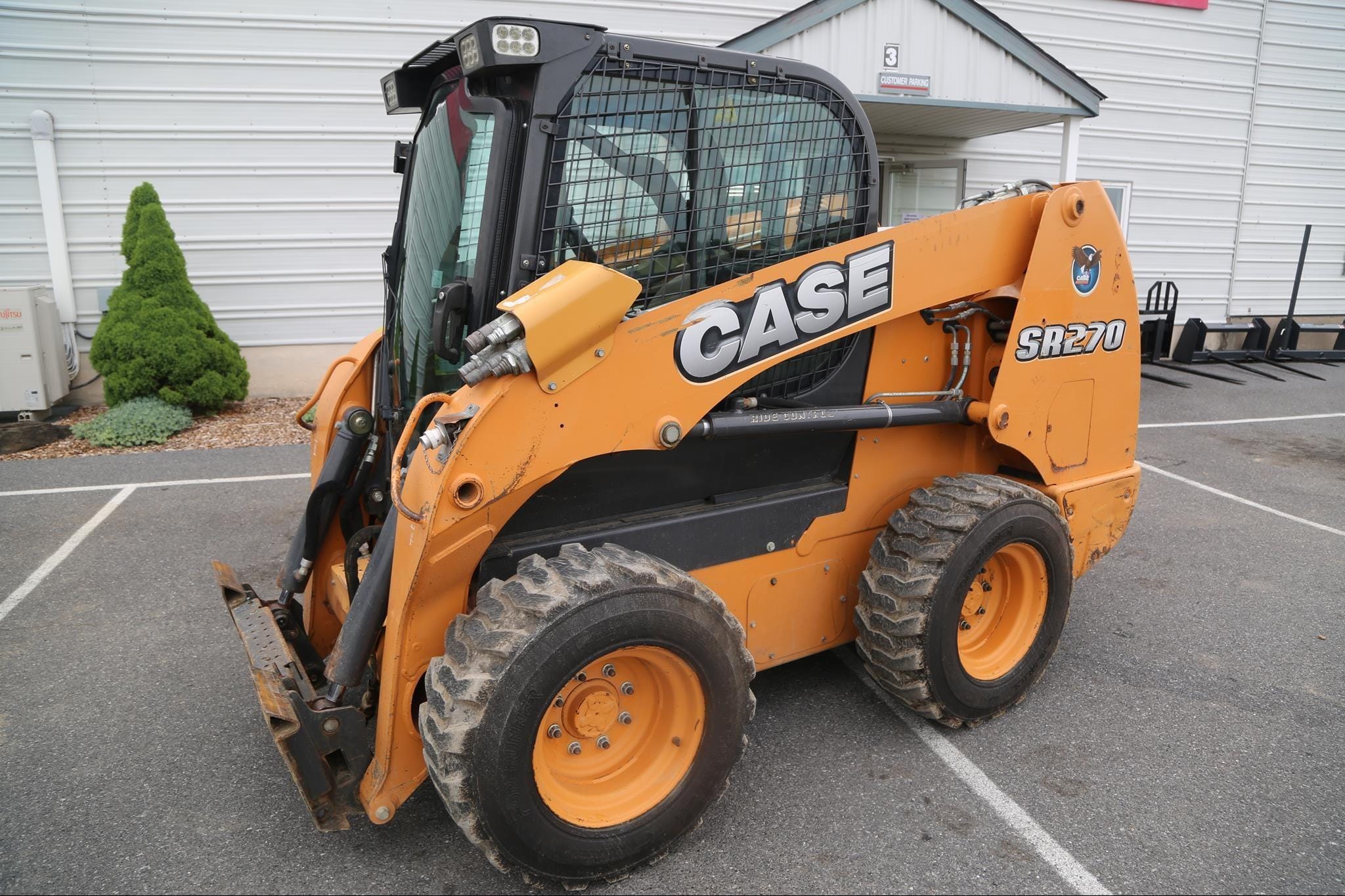 2016 Case SR270 Equipment Image0