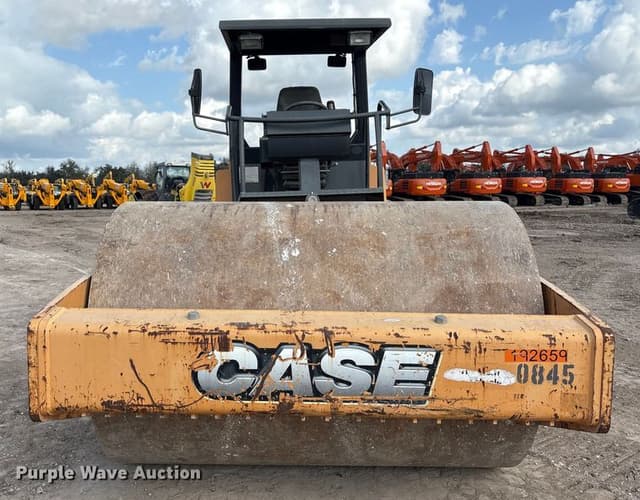 Image of Case SV212 equipment image 1