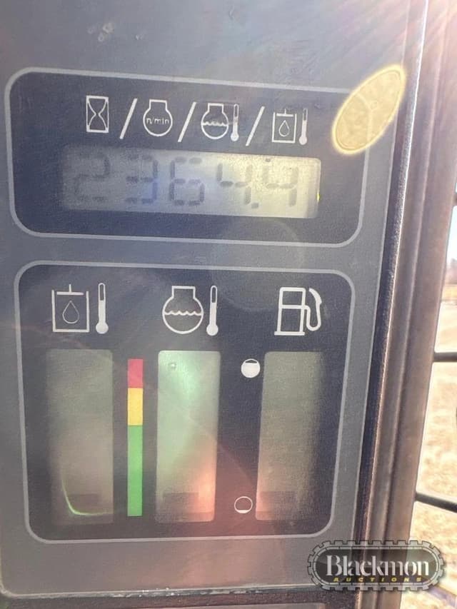 Image of Case TR310 equipment image 4