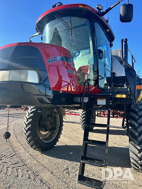 Image of Case IH Patriot 4440 equipment image 2