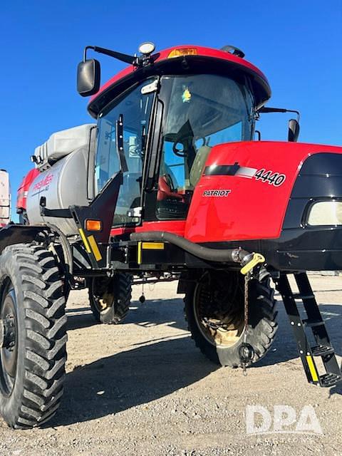 Image of Case IH Patriot 4440 equipment image 3