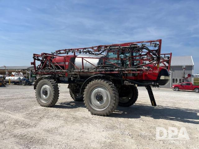 Image of Case IH Patriot 3340 equipment image 1