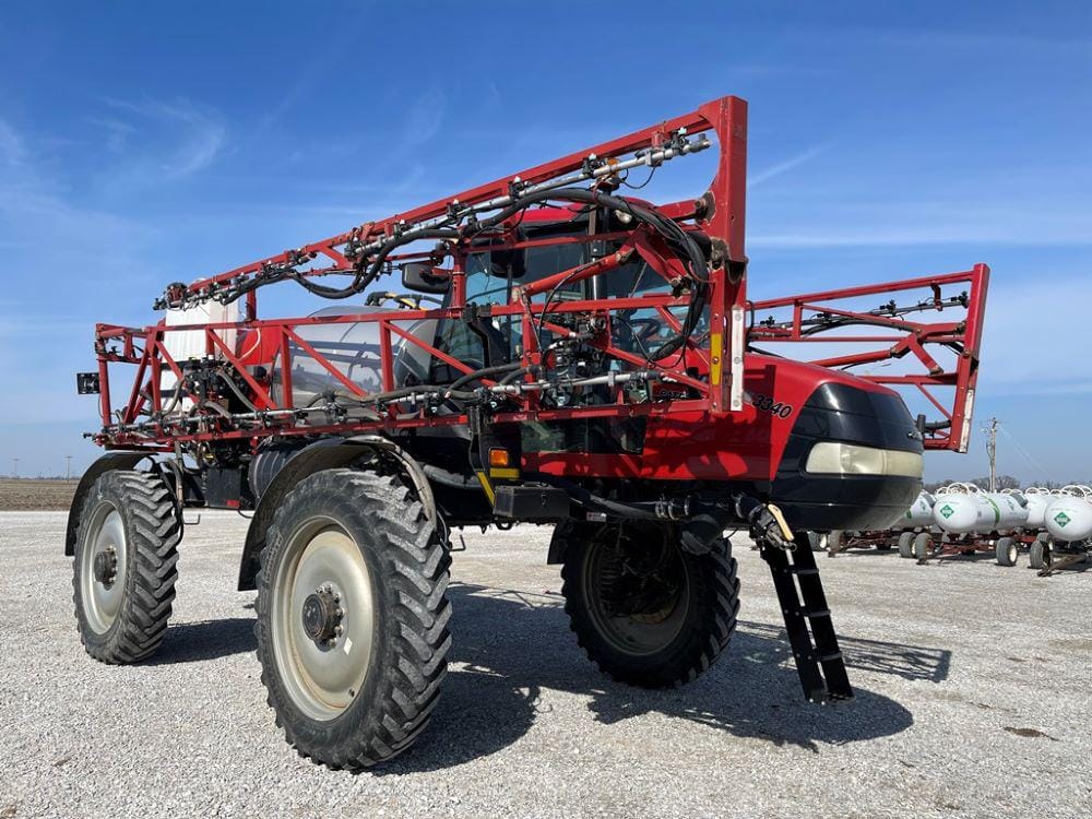 Main image Case IH Patriot 3340