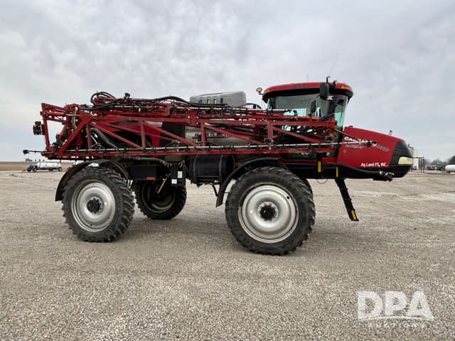 Image of Case IH Patriot 4440 equipment image 2