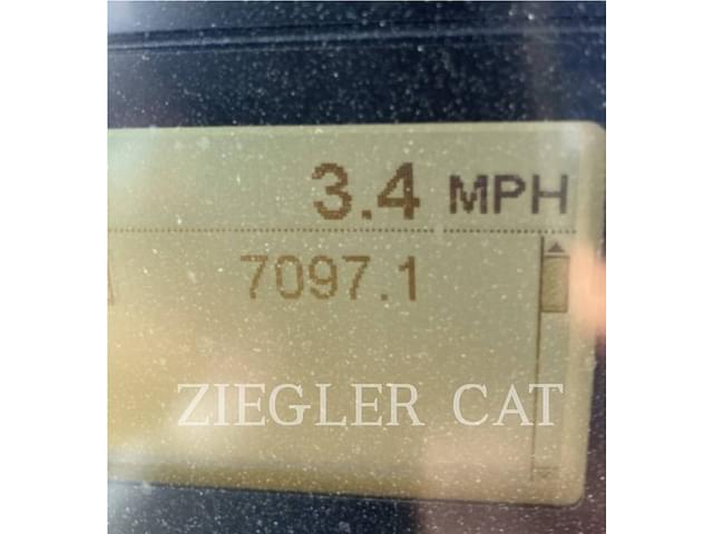 Image of Caterpillar 12M3 AWD equipment image 2