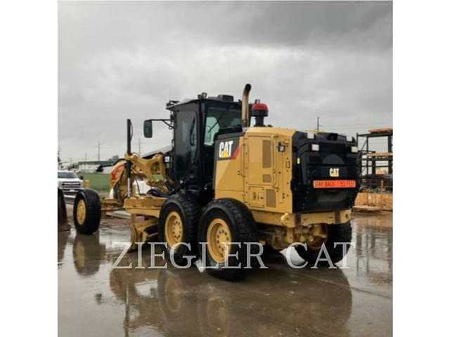 Image of Caterpillar 12M3 AWD equipment image 3