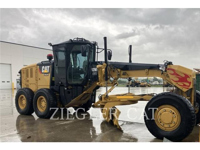 Image of Caterpillar 12M3 AWD equipment image 3