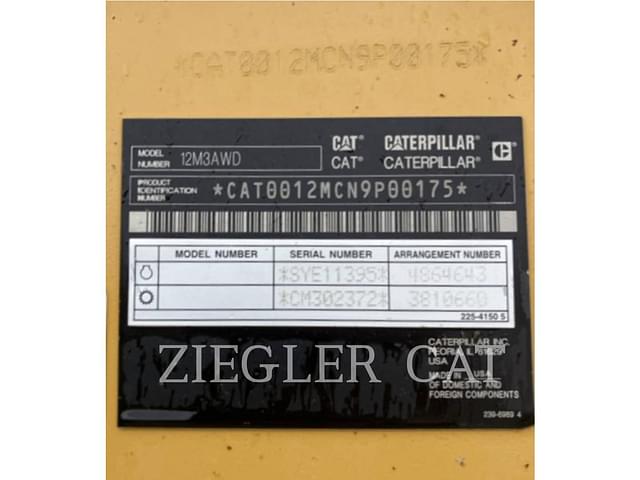 Image of Caterpillar 12M3 AWD equipment image 3