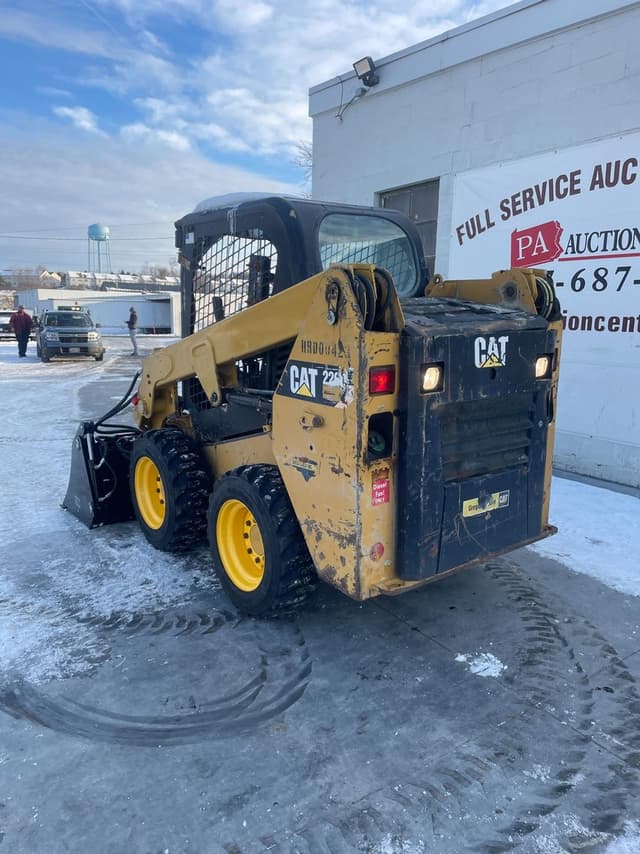 Image of Caterpillar 226D equipment image 3