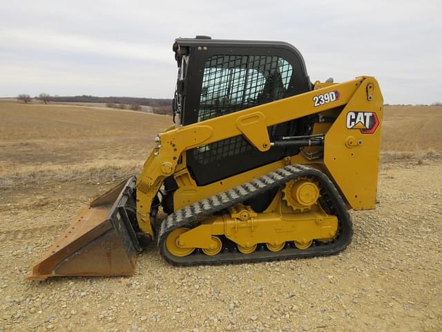 Image of Caterpillar 239D equipment image 1