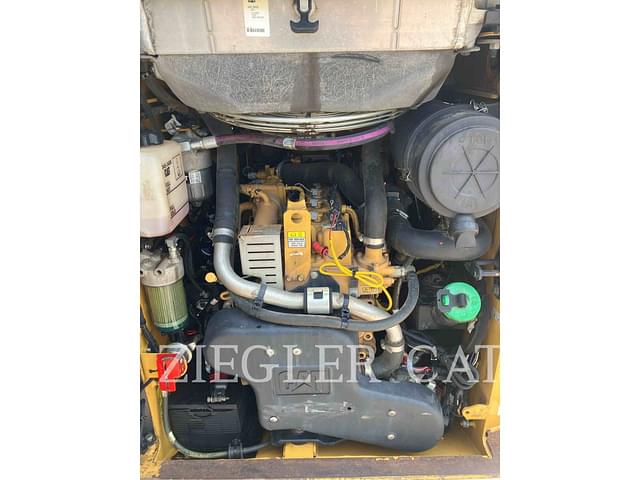Image of Caterpillar 259D equipment image 3
