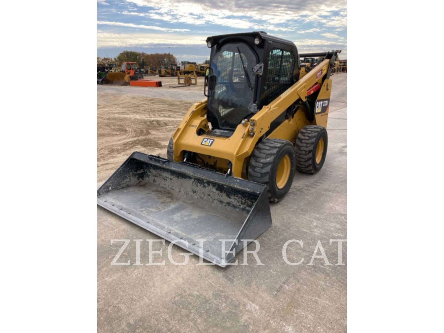 Main image Caterpillar 272D2