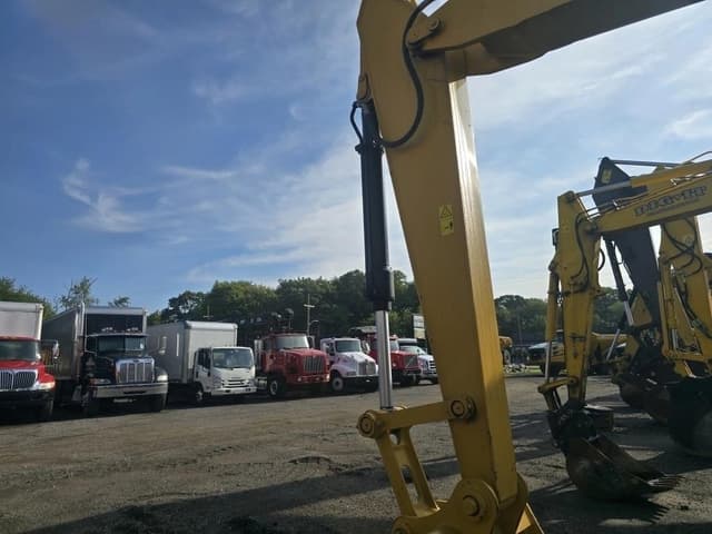 Image of Caterpillar 311FLRR equipment image 2