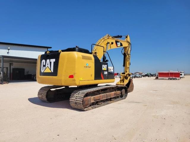 Image of Caterpillar 320FL equipment image 4