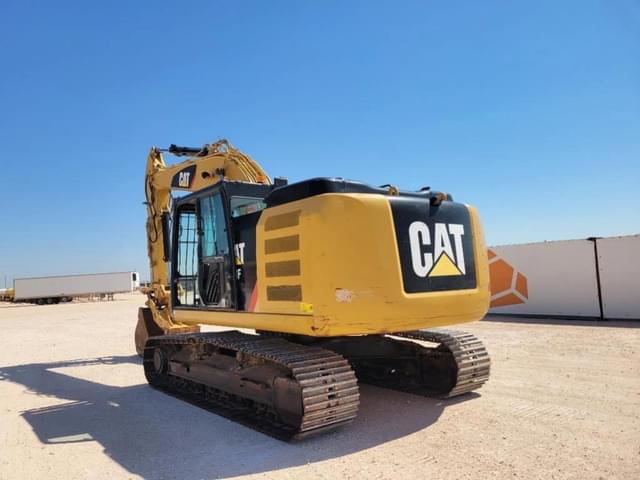 Image of Caterpillar 320FL equipment image 2