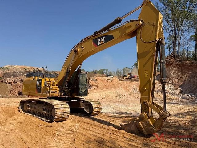 Image of Caterpillar 349FL equipment image 3