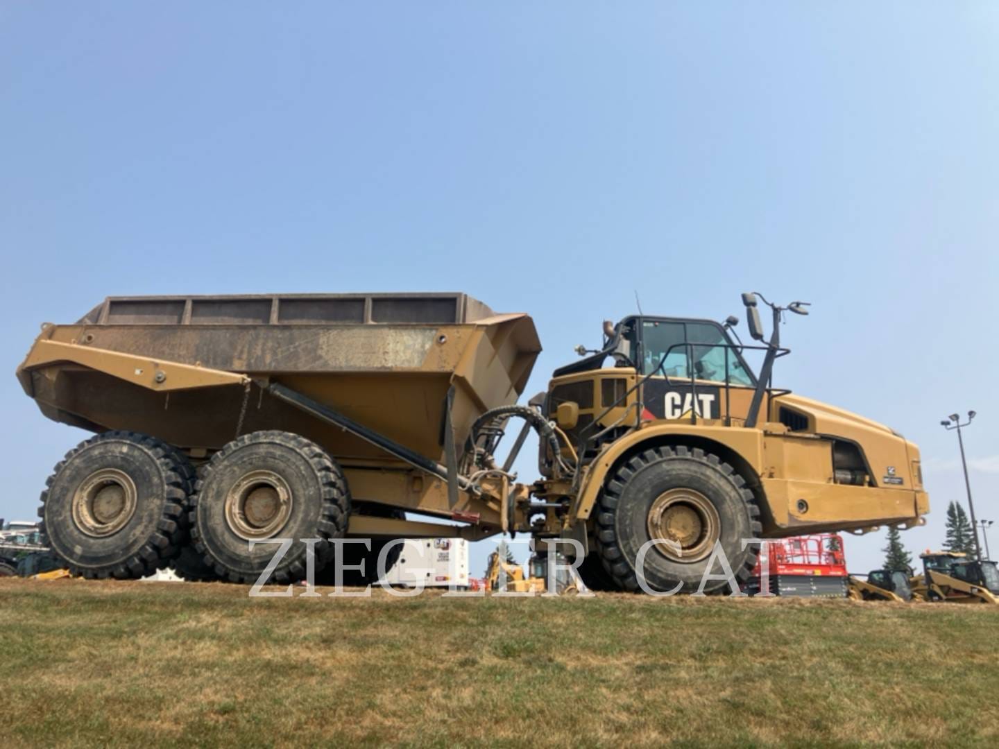 2016 Caterpillar 745C Equipment Image0