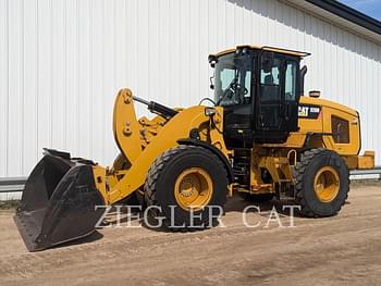 2016 Caterpillar 926M Equipment Image0