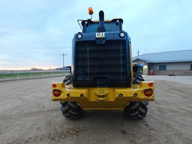 Image of Caterpillar 926M equipment image 2