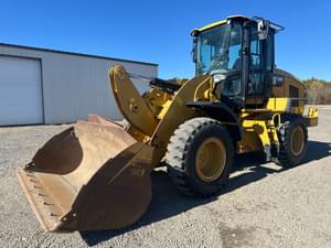 2016 Caterpillar 926M Image