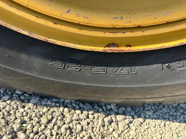 Image of Caterpillar 926M equipment image 4