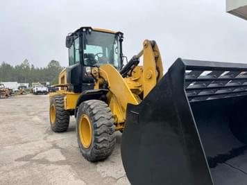 Main image Caterpillar 930M