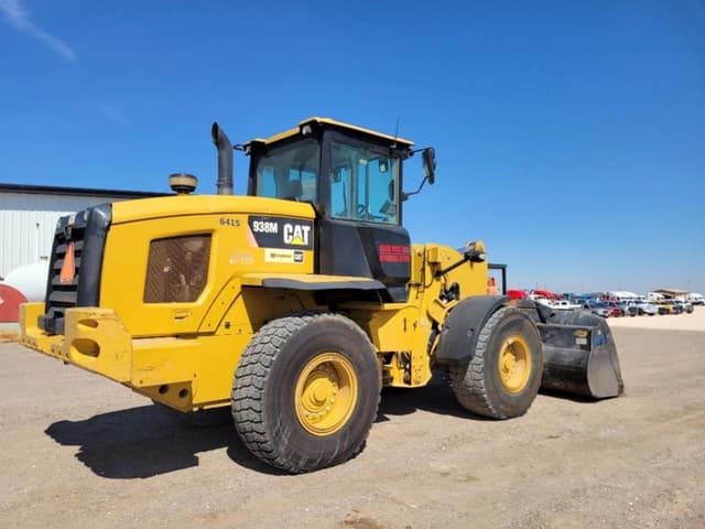 Image of Caterpillar 938M equipment image 4