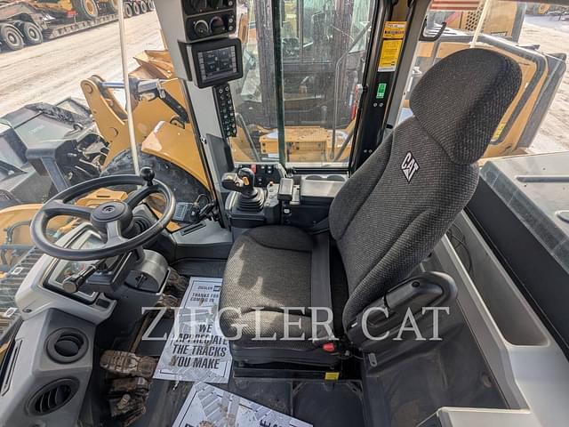 Image of Caterpillar 950M equipment image 3