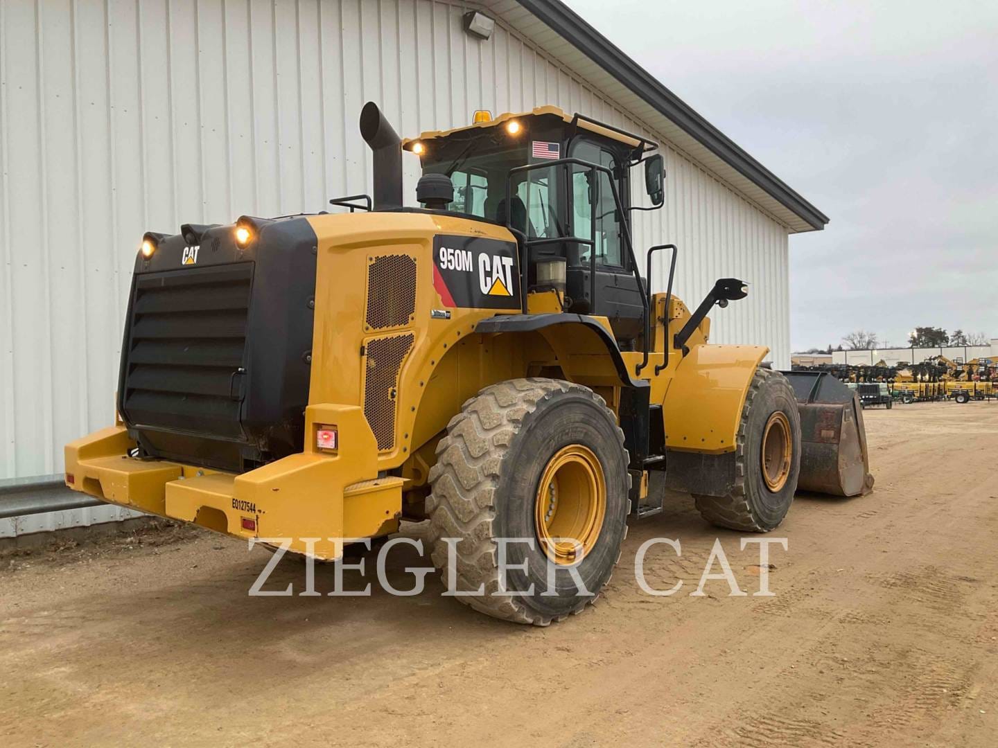 2016 Caterpillar 950M Equipment Image0