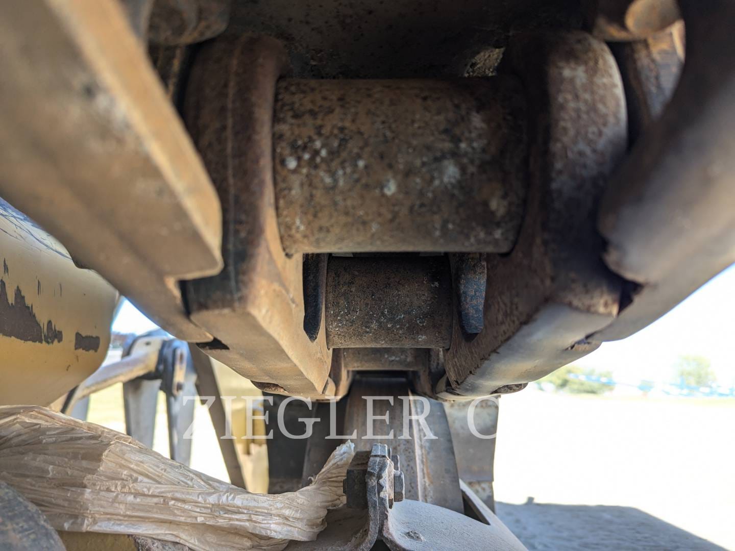 2016 Caterpillar 963K Equipment Image0