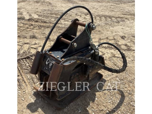 Image of Caterpillar CVP40 equipment image 3