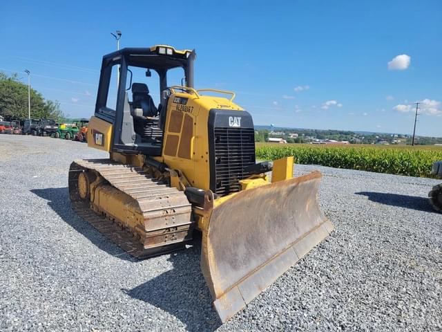 Image of Caterpillar D3K2 LGP equipment image 2