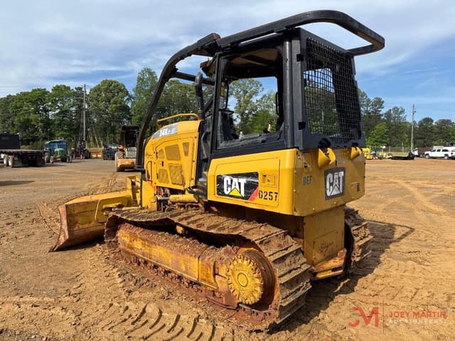 Image of Caterpillar D4K2 XL equipment image 2