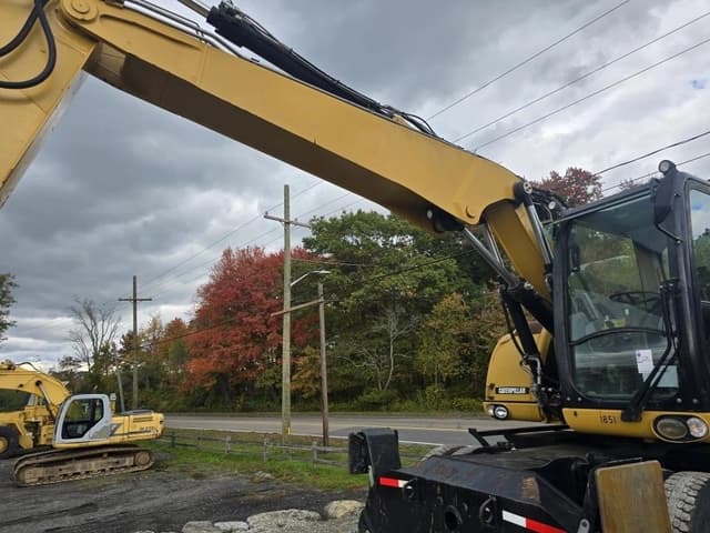 Image of Caterpillar M313D equipment image 3