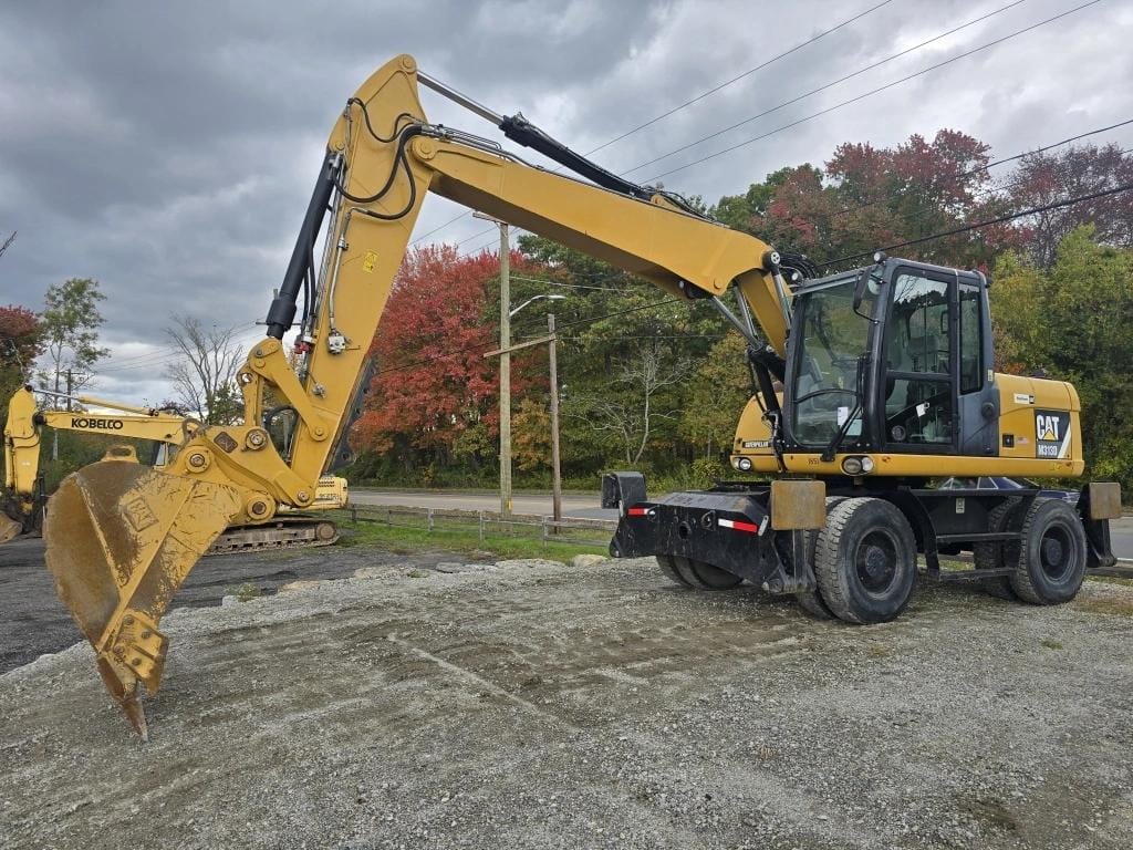 2016 Caterpillar M313D Equipment Image0