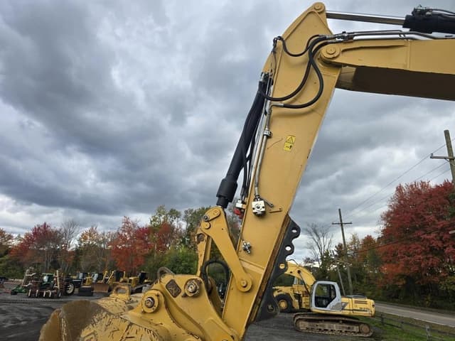 Image of Caterpillar M313D equipment image 2